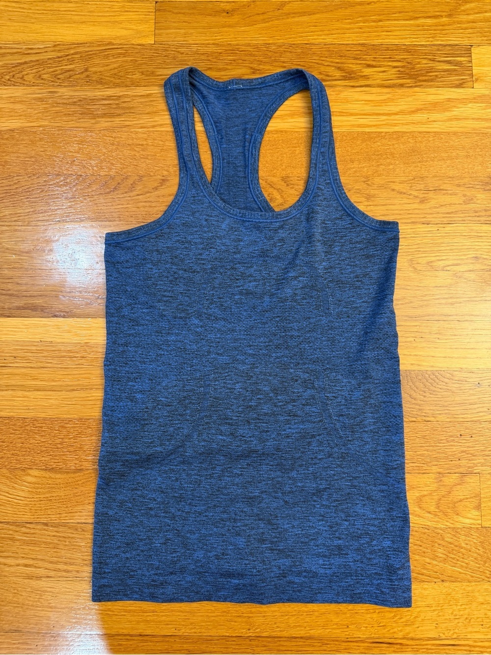 Lululemon Swiftly Tech Racerback Tank Top in Blue - Size 4